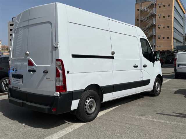 Nissan NV400 L2H2 3,5T 2.3dCi 110kW FWD Comfort